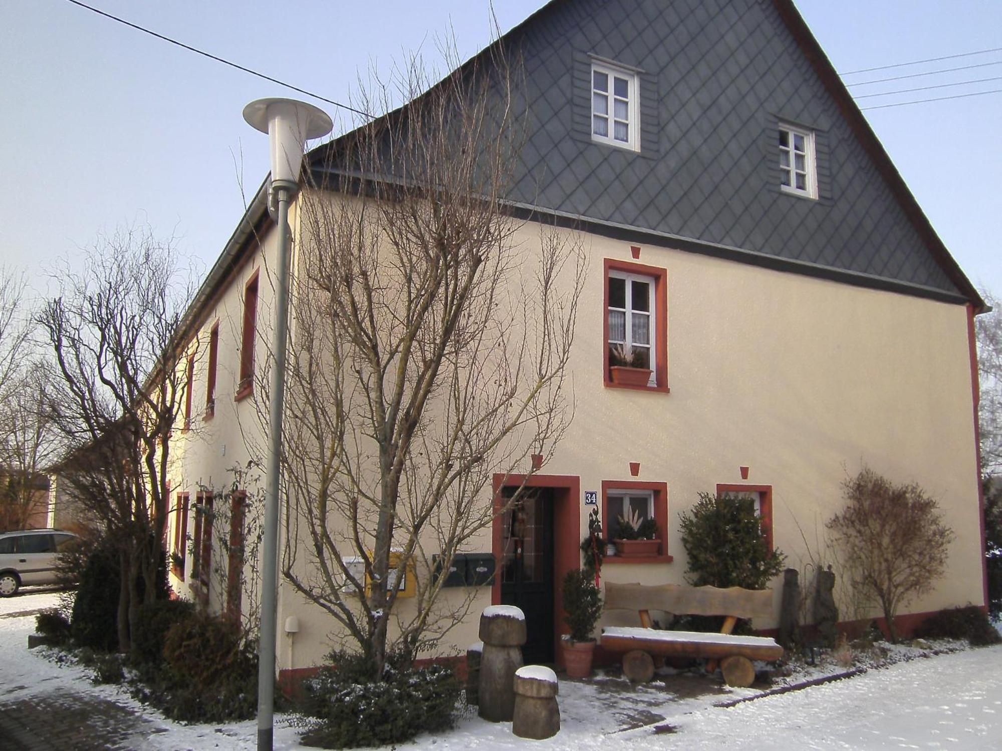 Charming Apartment In Morbach Germany With Terrace Thalfang Eksteriør bilde